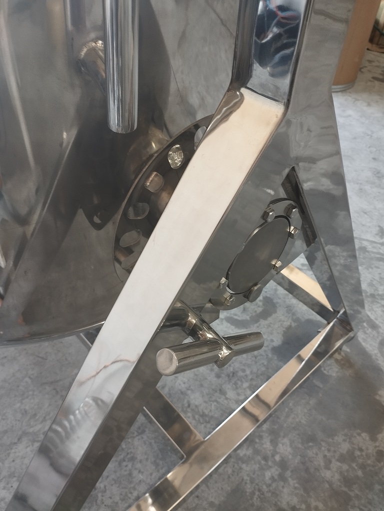 Tacho 300L elétrico - Image 2